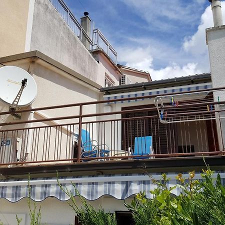Apartments By The Sea Selce, Crikvenica - 15063 외부 사진