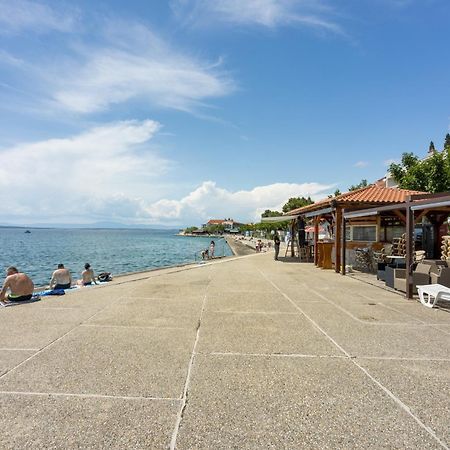 Apartments By The Sea Selce, Crikvenica - 15063 외부 사진