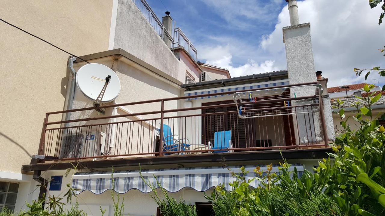 Apartments By The Sea Selce, Crikvenica - 15063 외부 사진